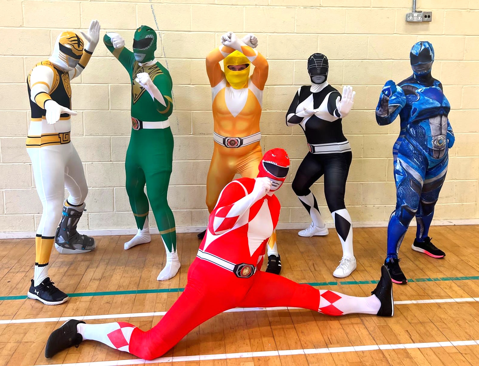 Swindon's Phoenix Martial Arts unite for 100 rounds of sparring dressed as the power rangers